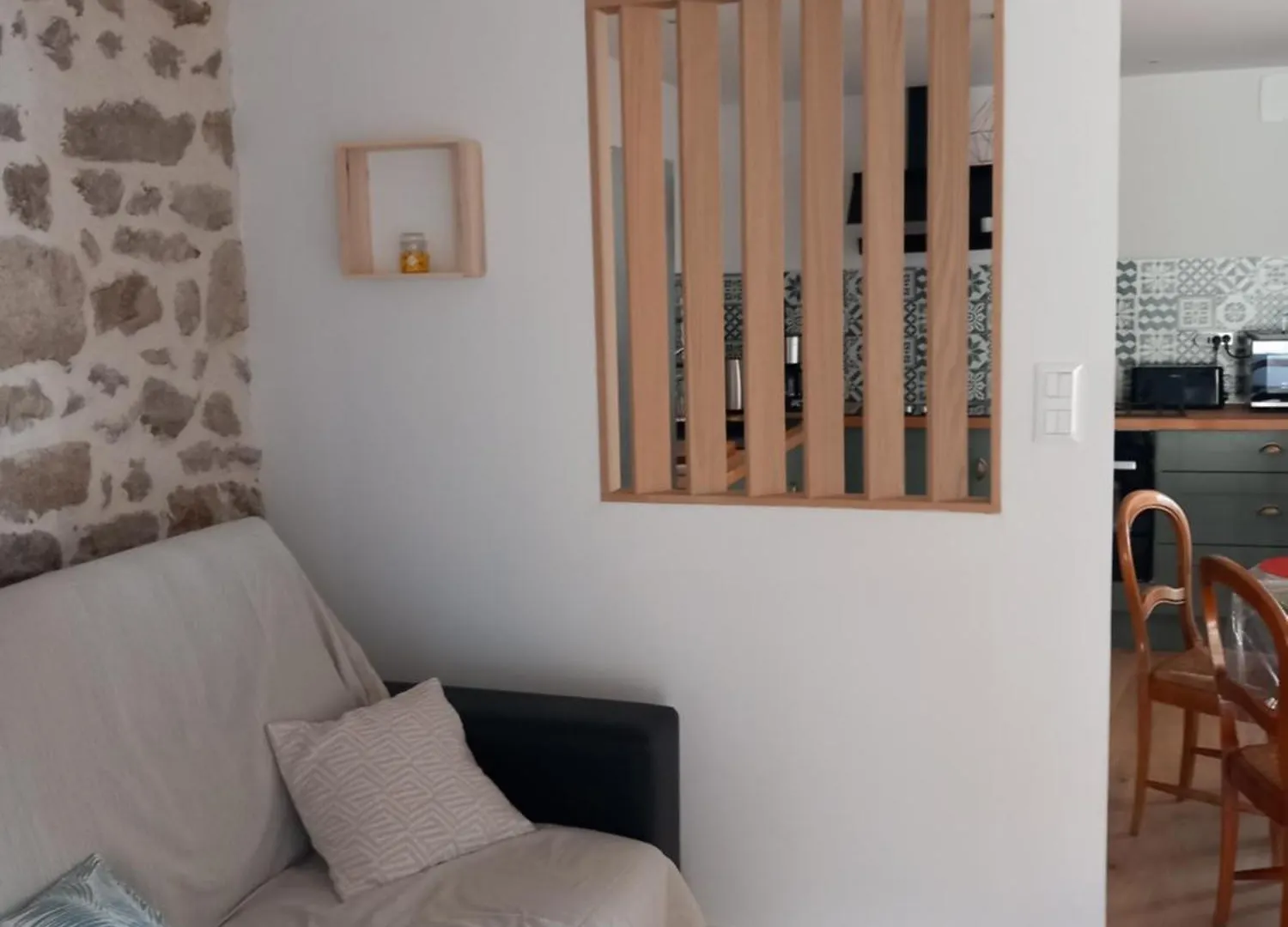 Holiday home Gite La Tourterelle En Auvergne Champs