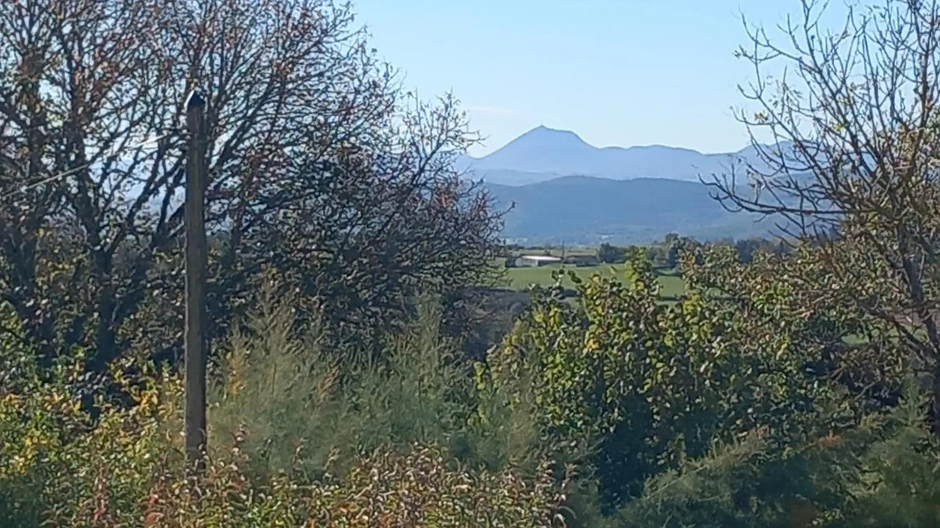 Gite La Tourterelle En Auvergne Champs  0*, Champs (Auvergne) France